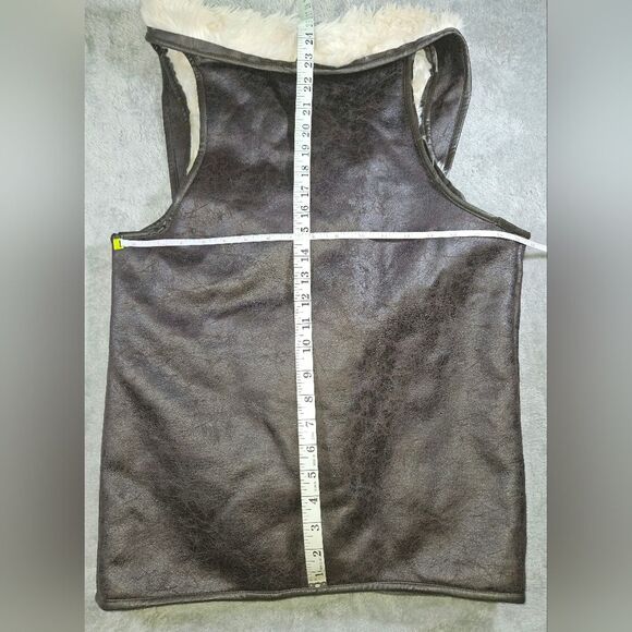 Cripple Creek Womens Faux Leather & Fur Vest with Pockets Size Medium - Picture 2 of 8